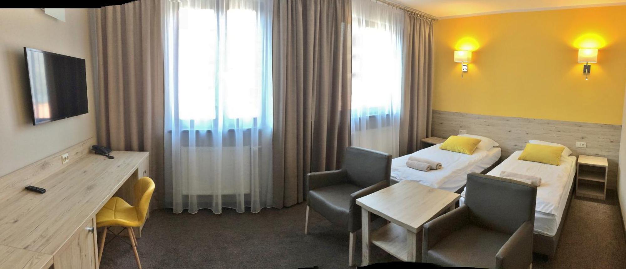 Hotel Krystyna Szczytno  Ngoại thất bức ảnh