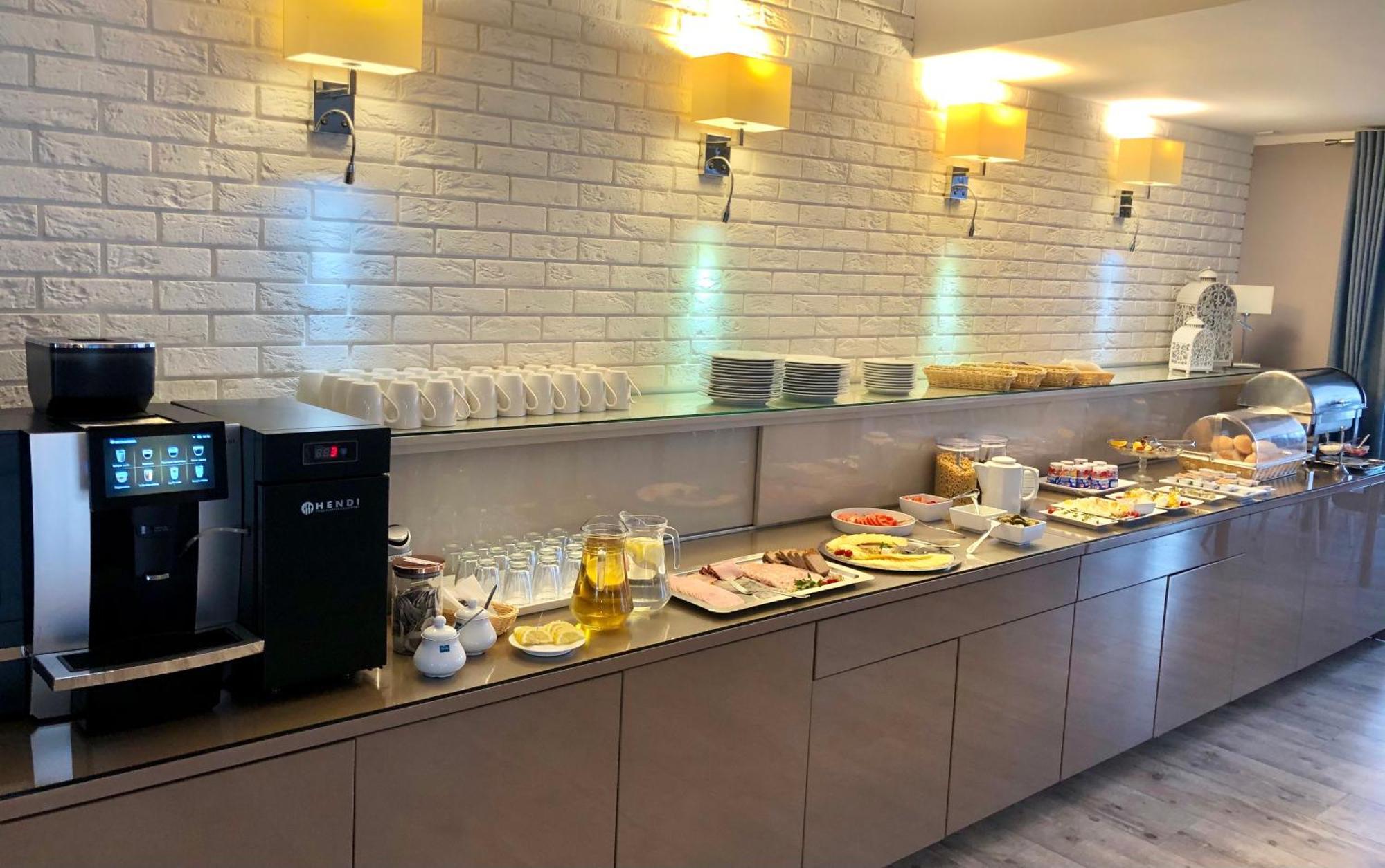 Hotel Krystyna Szczytno  Ngoại thất bức ảnh